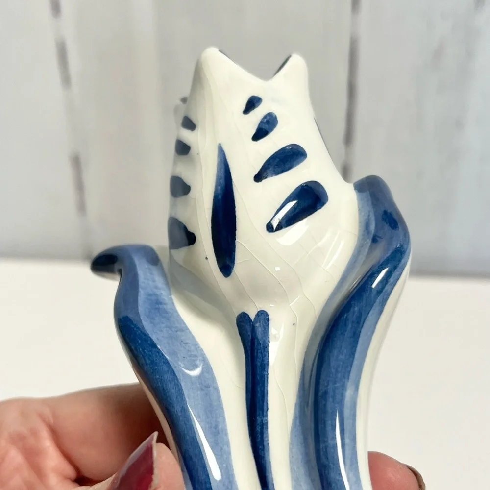 Vintage Royal Delft Blue Holland Bud Vase – Hand-Painted Tulip Shaped  Vase